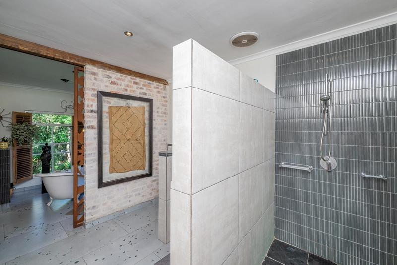 7 Bedroom Property for Sale in Somerset West Western Cape